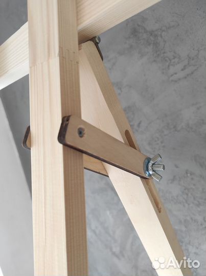 Мольберт деревянный