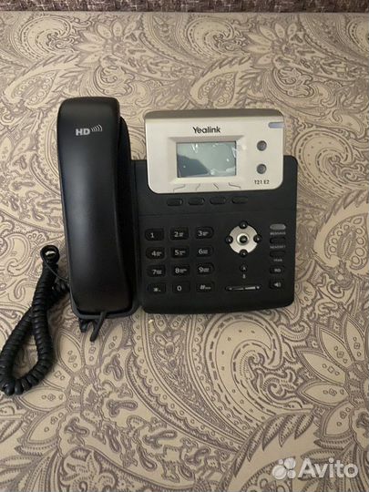 Телефон yealink SIP-T21 E2