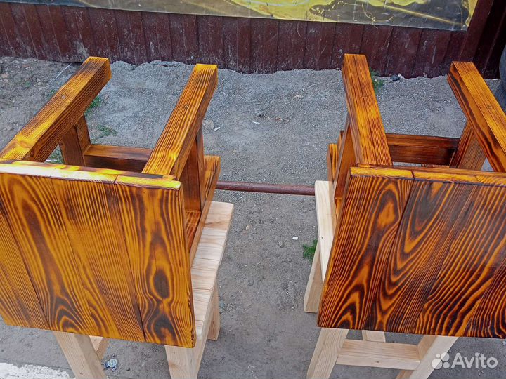 Муж на час по городу;)а так же курьерские услуги