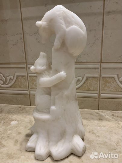 Фигура медведица с медвежонком