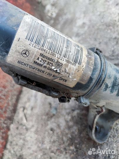 Стойки передние Мерседес w212