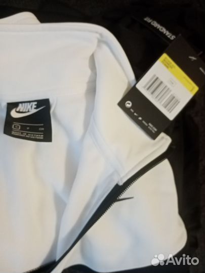 Новый спортивный костюм женский