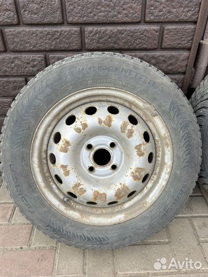 Nokian Tyres Hakkapeliitta 8 185/65 R15 92T