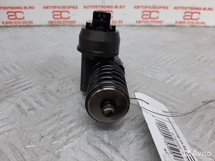 Форсунка Volkswagen Touran 2005 038130073AG