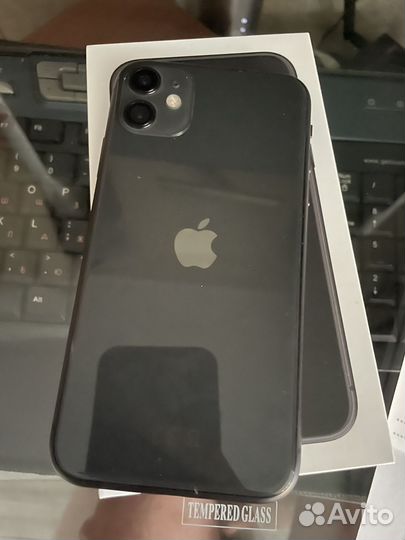 Телефон iPhone 11