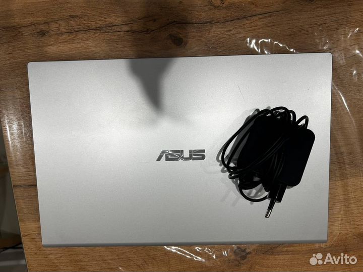 Ноутбук Asus Laptop