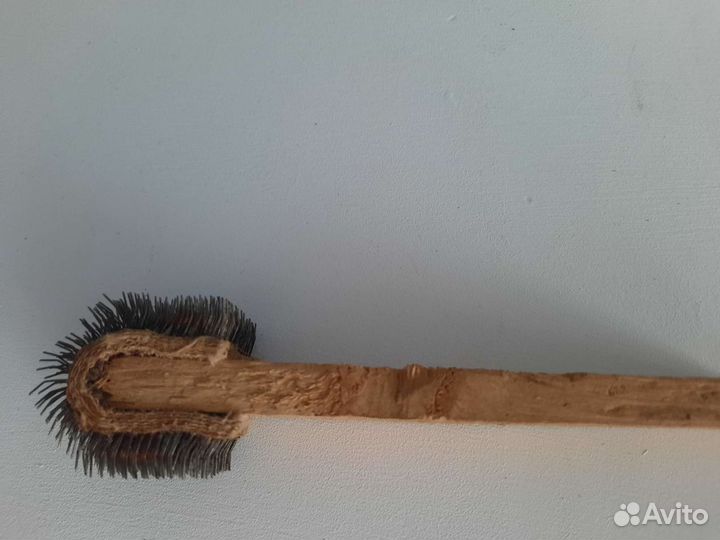 Щетка для шерсти и изд. из нее