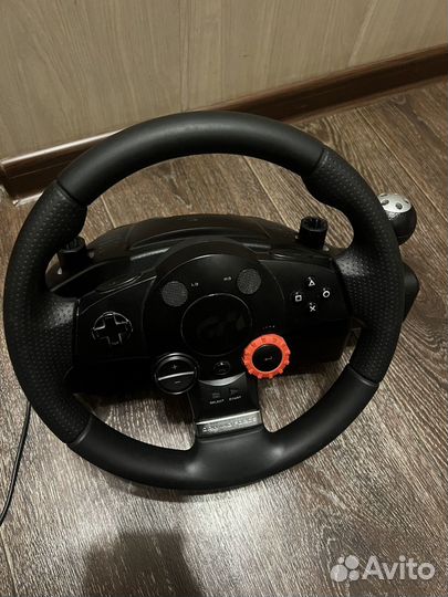Игровой руль logitech driving force gt 900