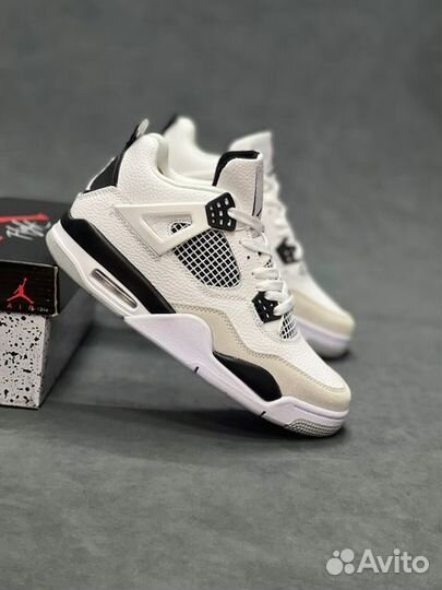 Nike Air Jordan 4 retro