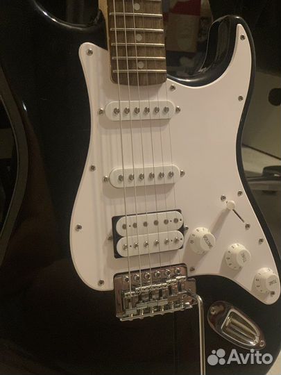 Fender Squier stratocaster HSS HT