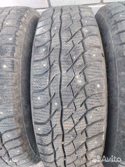Viatti Bosco Nordico V-523 205/75 R15 97T