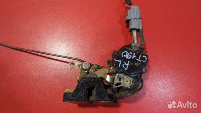 Замок двери задний левый Toyota Corona ST190 4S-FE