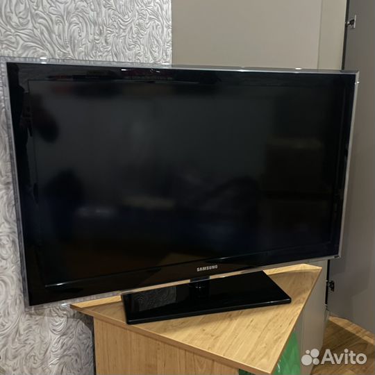 Телевизор samsung