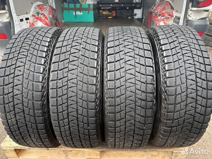 Bridgestone Blizzak DM-V1 225/65 R17