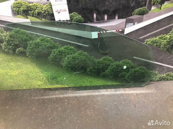 Стекло двери переднее левое Mercedes Ml W163 2001