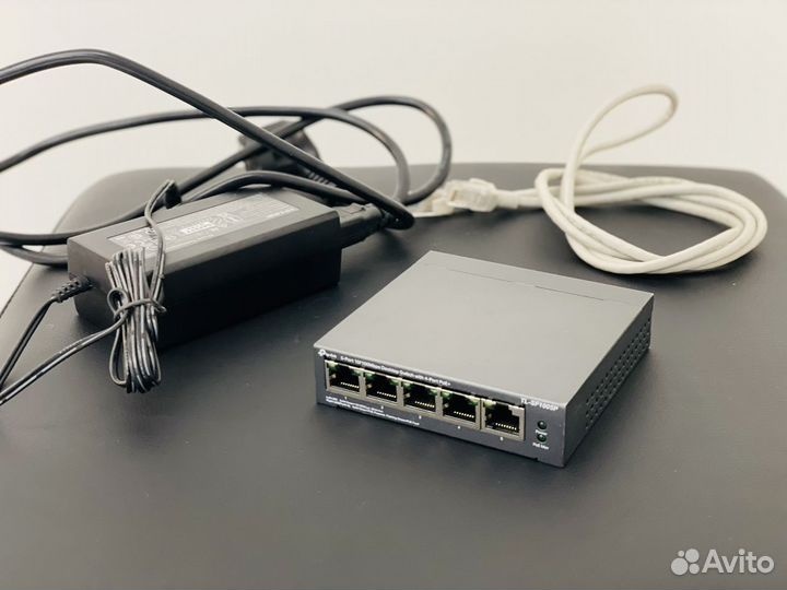 Коммутатор TP-Link TL-SF1005P