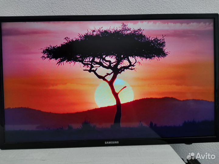 Телевизор 26 32