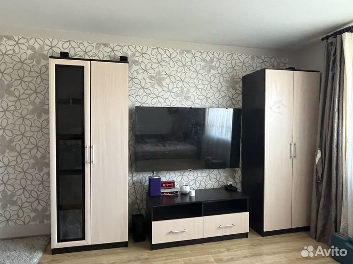 Стенка в гостиную бу