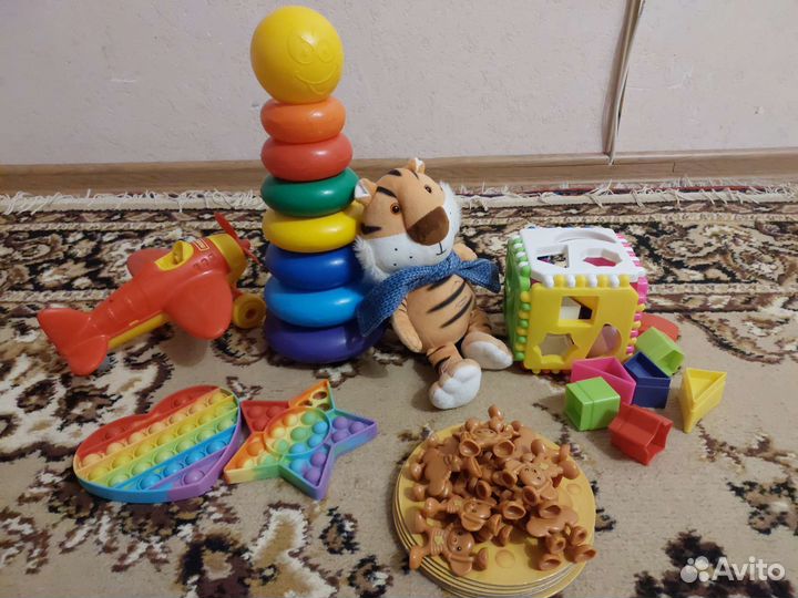 Развивающие игрушки