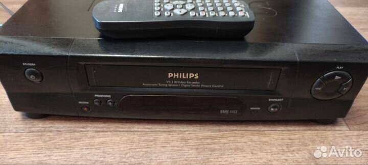 Видеомагнитофон Philips (VHS)