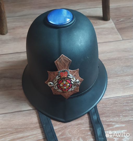 Каска английского полицейского