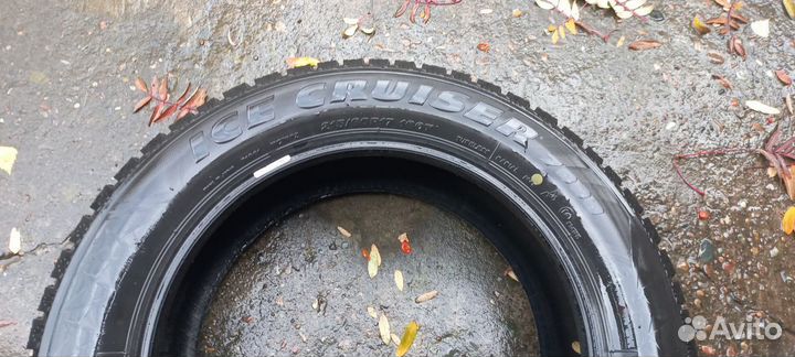 Bridgestone Ice Cruiser 7000 215/60 R17 100T