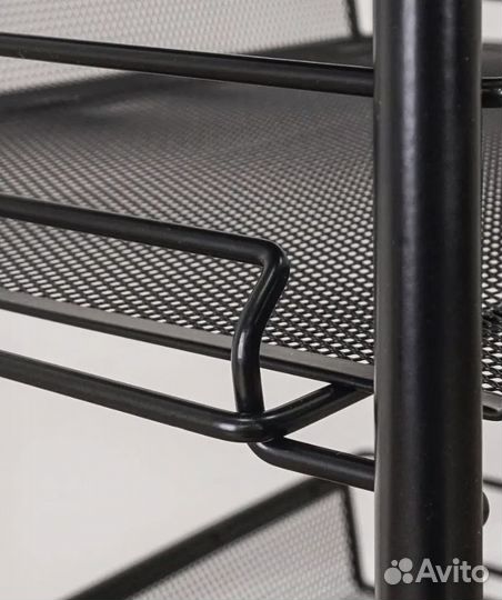 Этажерка на колесиках