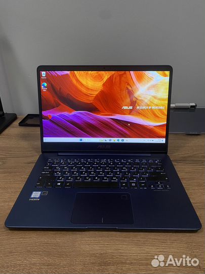 Ноутбук Asus ZenBook ux430uar 14'/i5-8/8Gb