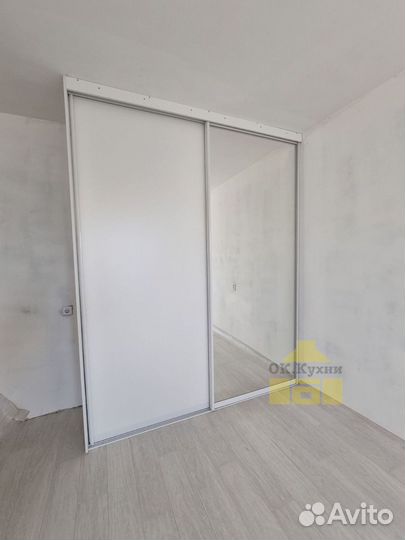 Черный шкаф