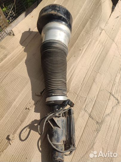 Пневмостойка mercedes w221 (R) правая передняя