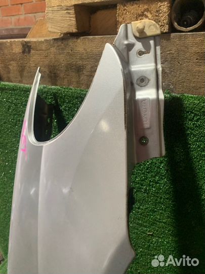 Крыло переднее правое Toyota Platz NCP12