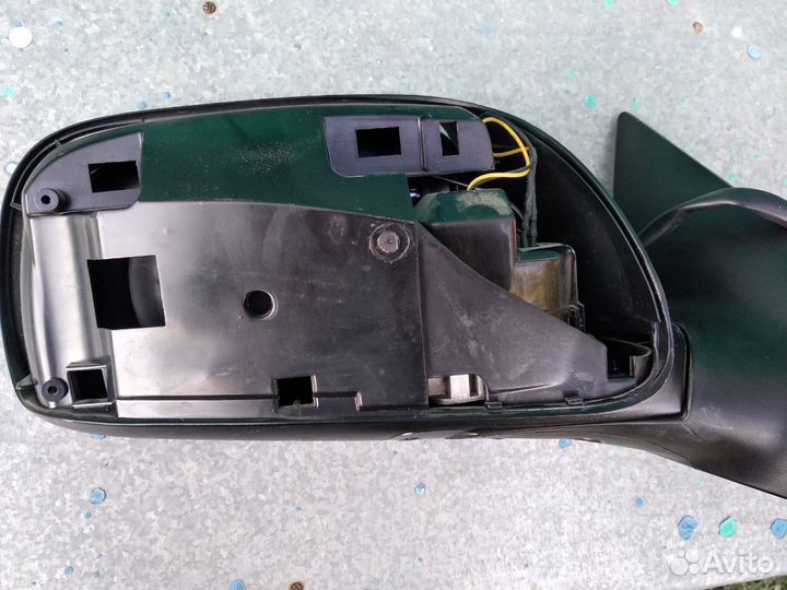 Зеркало Тойота Камри 40