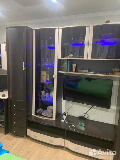 Стенка в гостинную