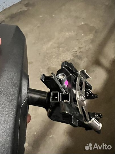 Продам салонное зеркало bmw g01,g02,g20,g30