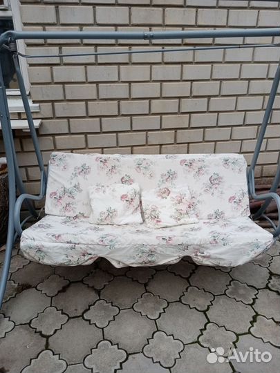 Садовая качеля бу