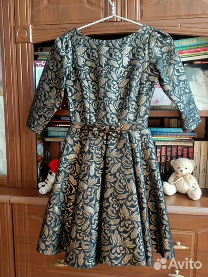 Платье вечернее