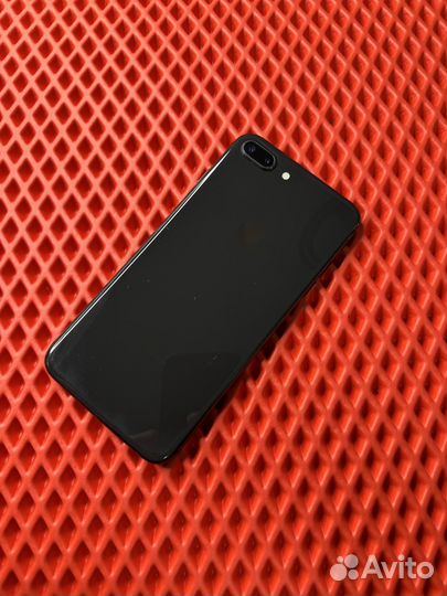 iPhone 8 Plus, 64 ГБ