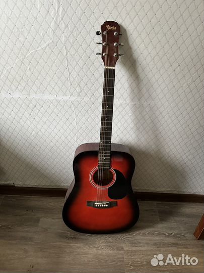 Акустическая гитара