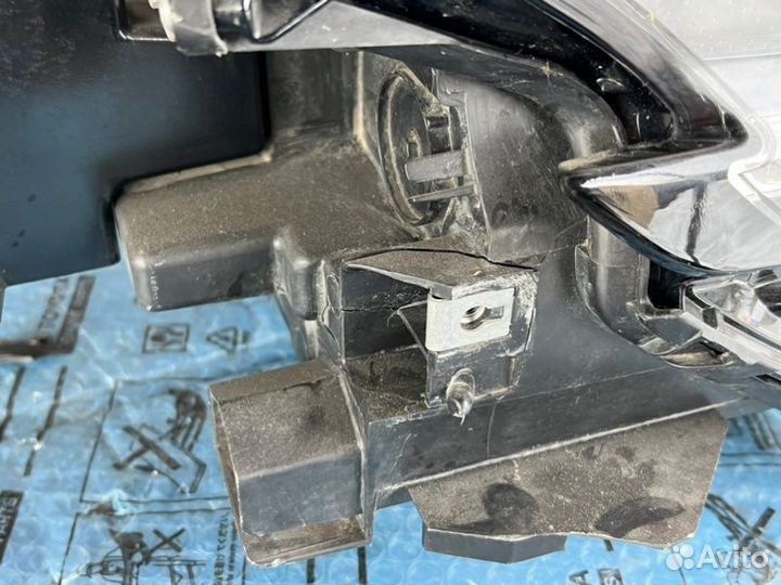 Фара правая Lexus Lx 2015-2021