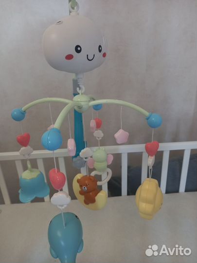 Мобиль на кроватку с ночником и проектором