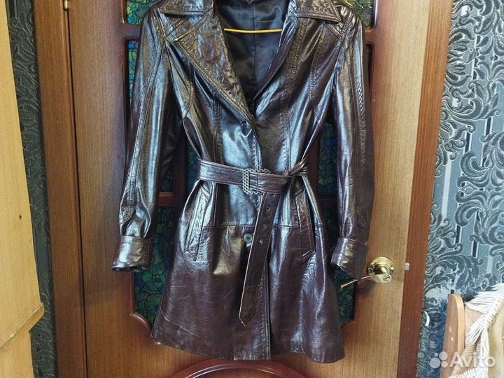 Кожаный плащ женский