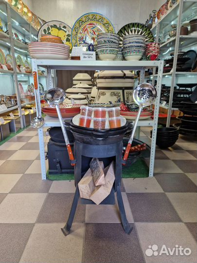Казан чугунный, печь без дверцы, специи, шумовка