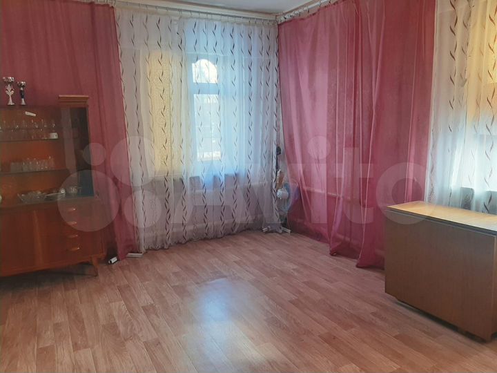 Дом 200 м² на участке 7 сот.