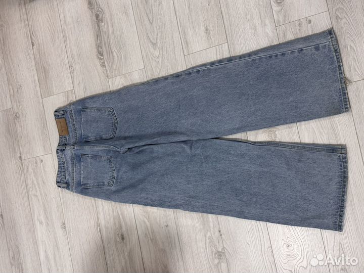 Джинсы