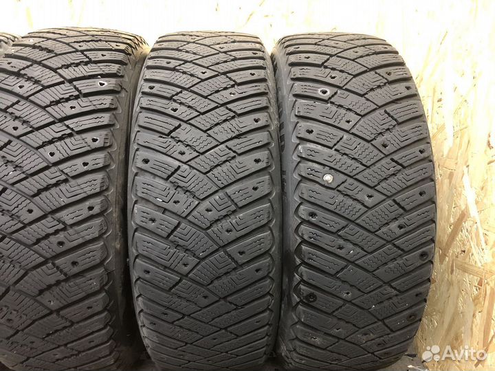 Goodyear Ultragrip Ice Arctic 185/60 R15 88T