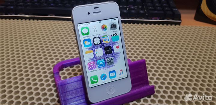 iPhone 4S, 16 ГБ