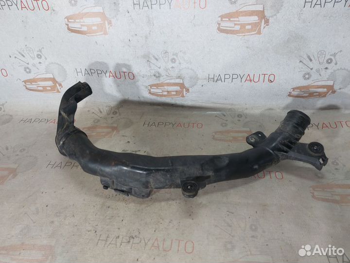 Патрубок интеркулера VW Tiguan 1