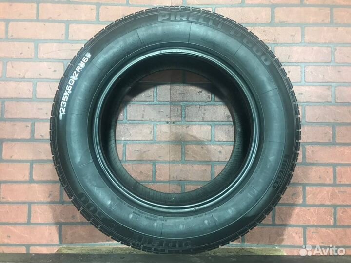 Pirelli P600 235/60 R16