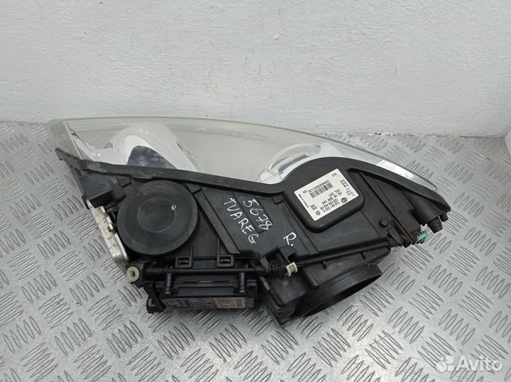 Фара передняя для Volkswagen Touareg 1 7L6941032E