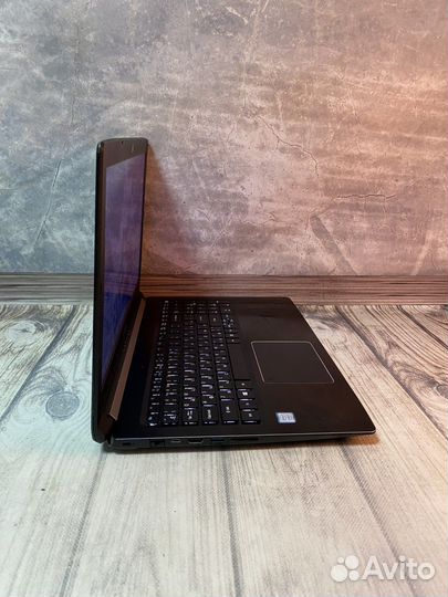 Игровой ноутбук i7-7700HQ / GTX 1050